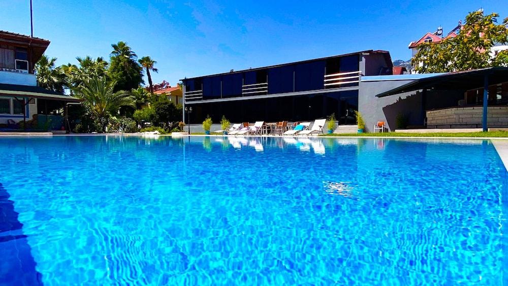 Erendiz Garden Hotel 凯梅尔 外观 照片